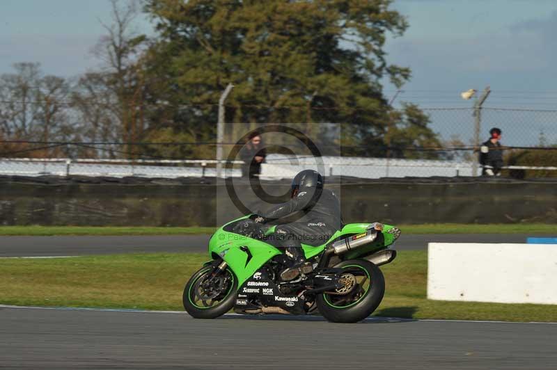 Motorcycle action photographs;donington;donington park leicestershire;donington photographs;event digital images;eventdigitalimages;no limits trackday;peter wileman photography;trackday;trackday digital images;trackday photos