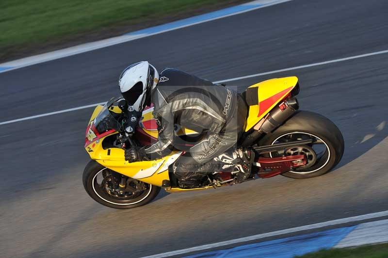 Motorcycle action photographs;donington;donington park leicestershire;donington photographs;event digital images;eventdigitalimages;no limits trackday;peter wileman photography;trackday;trackday digital images;trackday photos