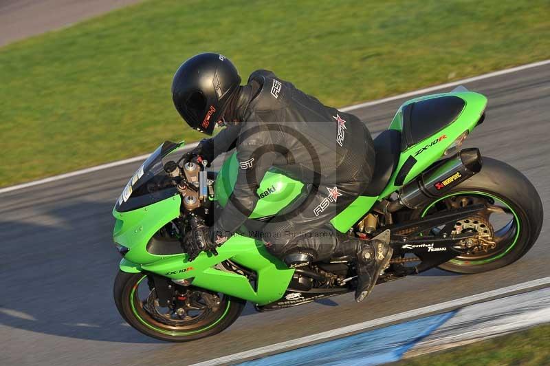 Motorcycle action photographs;donington;donington park leicestershire;donington photographs;event digital images;eventdigitalimages;no limits trackday;peter wileman photography;trackday;trackday digital images;trackday photos