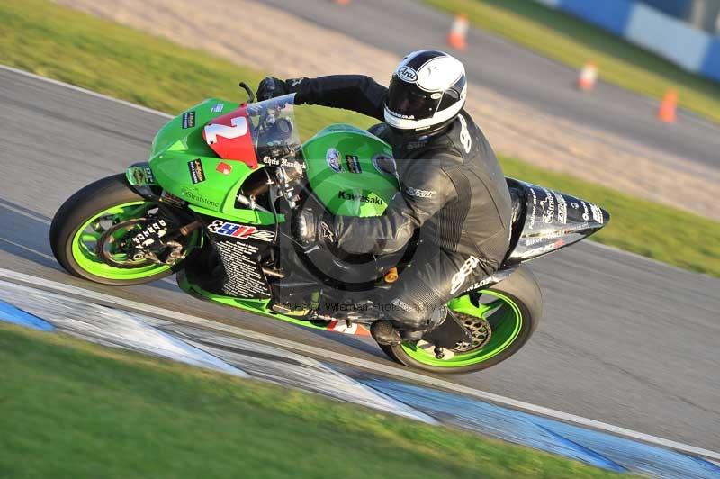 Motorcycle action photographs;donington;donington park leicestershire;donington photographs;event digital images;eventdigitalimages;no limits trackday;peter wileman photography;trackday;trackday digital images;trackday photos