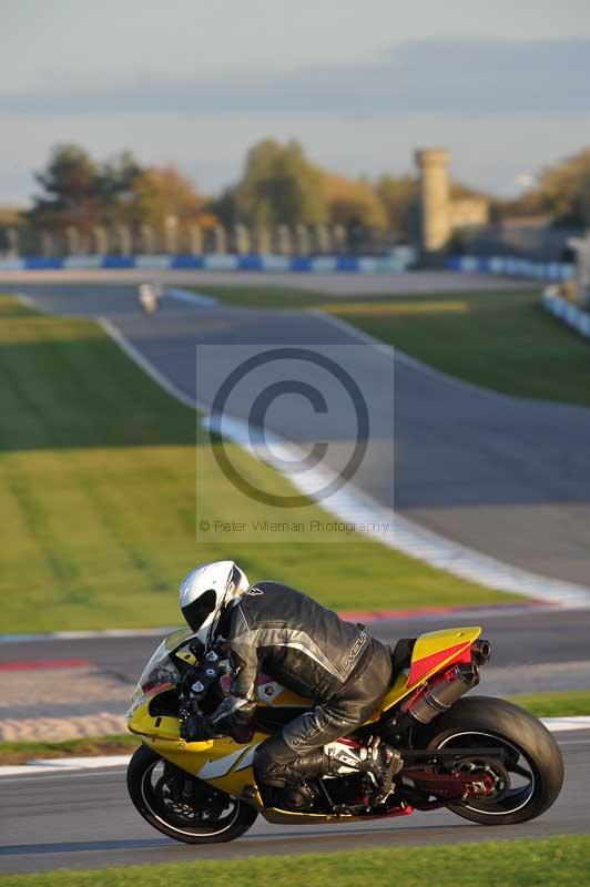 Motorcycle action photographs;donington;donington park leicestershire;donington photographs;event digital images;eventdigitalimages;no limits trackday;peter wileman photography;trackday;trackday digital images;trackday photos