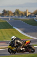 Motorcycle-action-photographs;donington;donington-park-leicestershire;donington-photographs;event-digital-images;eventdigitalimages;no-limits-trackday;peter-wileman-photography;trackday;trackday-digital-images;trackday-photos