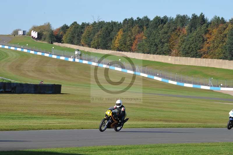 Motorcycle action photographs;donington;donington park leicestershire;donington photographs;event digital images;eventdigitalimages;no limits trackday;peter wileman photography;trackday;trackday digital images;trackday photos