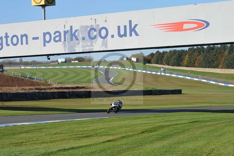 Motorcycle action photographs;donington;donington park leicestershire;donington photographs;event digital images;eventdigitalimages;no limits trackday;peter wileman photography;trackday;trackday digital images;trackday photos