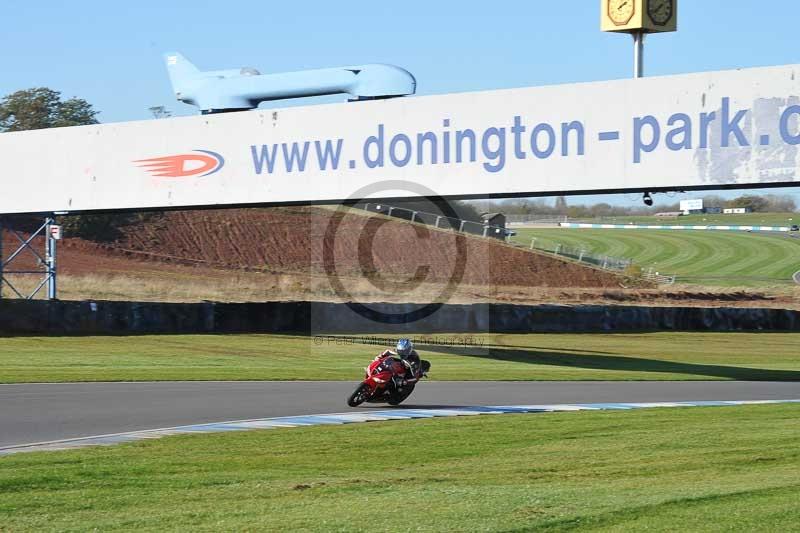 Motorcycle action photographs;donington;donington park leicestershire;donington photographs;event digital images;eventdigitalimages;no limits trackday;peter wileman photography;trackday;trackday digital images;trackday photos