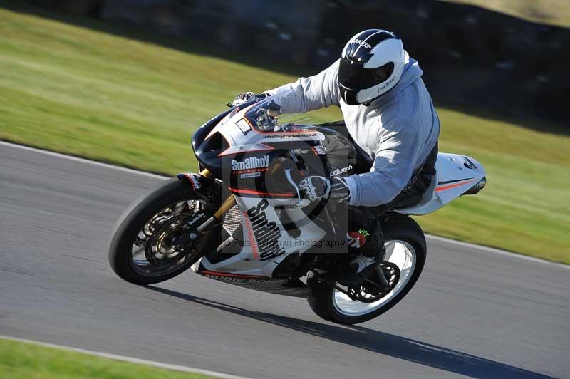 Motorcycle action photographs;donington;donington park leicestershire;donington photographs;event digital images;eventdigitalimages;no limits trackday;peter wileman photography;trackday;trackday digital images;trackday photos