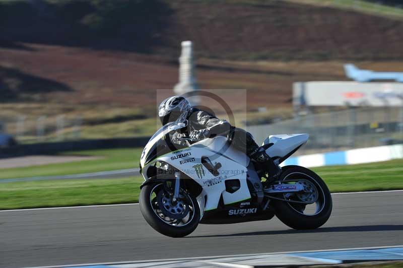 Motorcycle action photographs;donington;donington park leicestershire;donington photographs;event digital images;eventdigitalimages;no limits trackday;peter wileman photography;trackday;trackday digital images;trackday photos