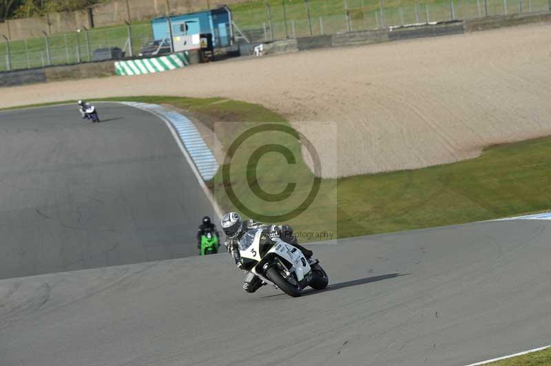 Motorcycle action photographs;donington;donington park leicestershire;donington photographs;event digital images;eventdigitalimages;no limits trackday;peter wileman photography;trackday;trackday digital images;trackday photos