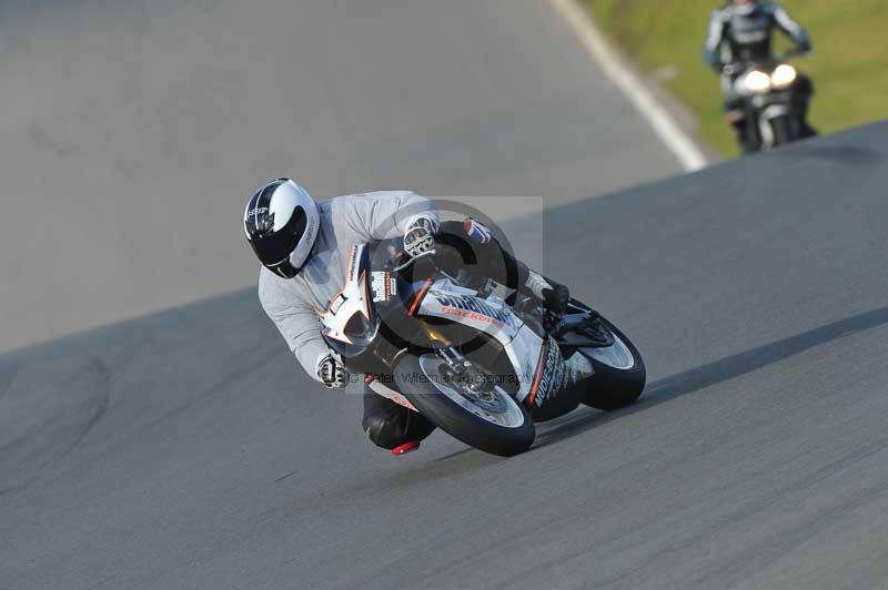 Motorcycle action photographs;donington;donington park leicestershire;donington photographs;event digital images;eventdigitalimages;no limits trackday;peter wileman photography;trackday;trackday digital images;trackday photos