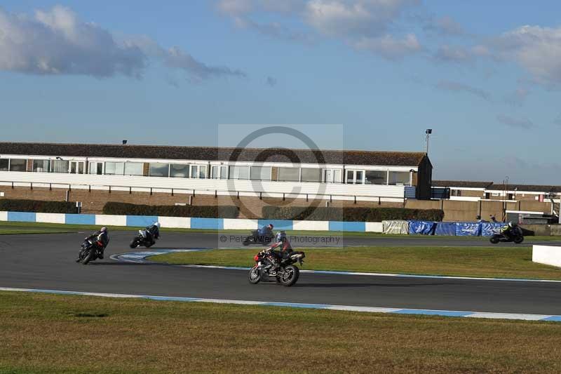 Motorcycle action photographs;donington;donington park leicestershire;donington photographs;event digital images;eventdigitalimages;no limits trackday;peter wileman photography;trackday;trackday digital images;trackday photos