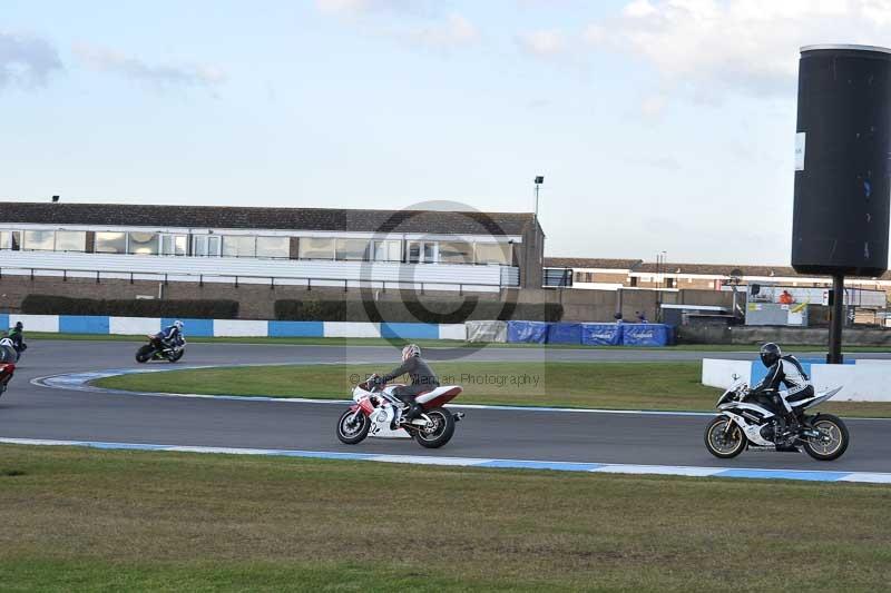 Motorcycle action photographs;donington;donington park leicestershire;donington photographs;event digital images;eventdigitalimages;no limits trackday;peter wileman photography;trackday;trackday digital images;trackday photos