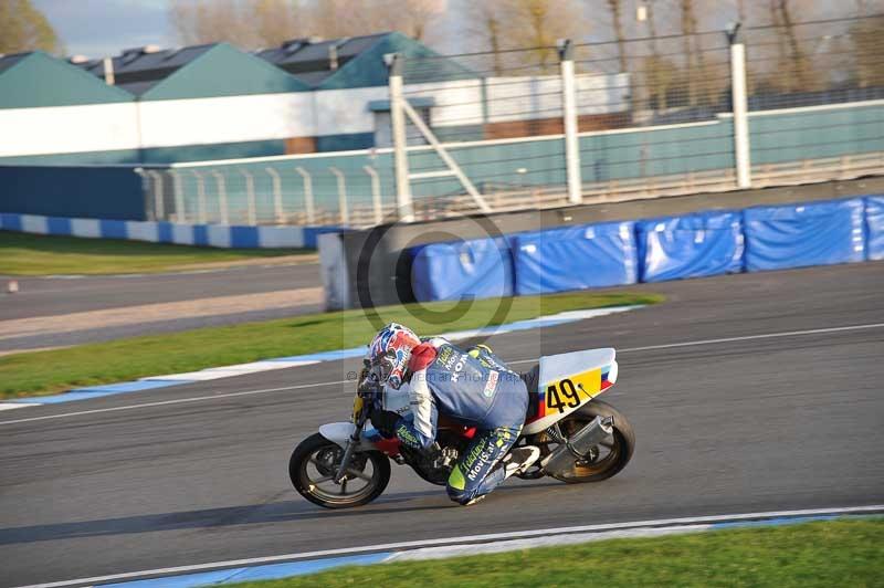 Motorcycle action photographs;donington;donington park leicestershire;donington photographs;event digital images;eventdigitalimages;no limits trackday;peter wileman photography;trackday;trackday digital images;trackday photos