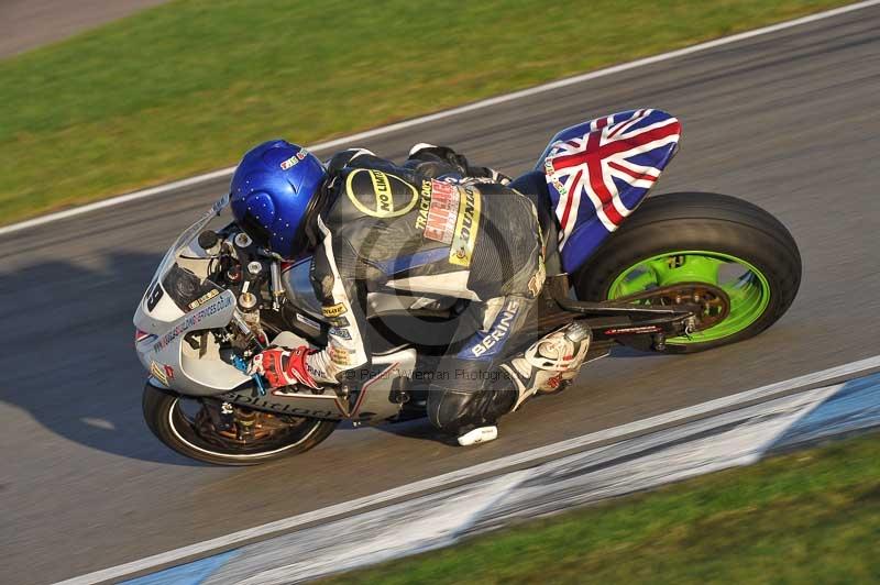 Motorcycle action photographs;donington;donington park leicestershire;donington photographs;event digital images;eventdigitalimages;no limits trackday;peter wileman photography;trackday;trackday digital images;trackday photos