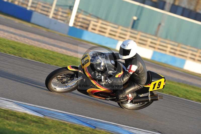 Motorcycle action photographs;donington;donington park leicestershire;donington photographs;event digital images;eventdigitalimages;no limits trackday;peter wileman photography;trackday;trackday digital images;trackday photos