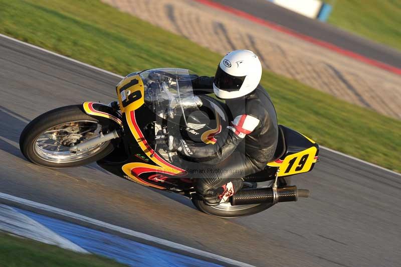 Motorcycle action photographs;donington;donington park leicestershire;donington photographs;event digital images;eventdigitalimages;no limits trackday;peter wileman photography;trackday;trackday digital images;trackday photos