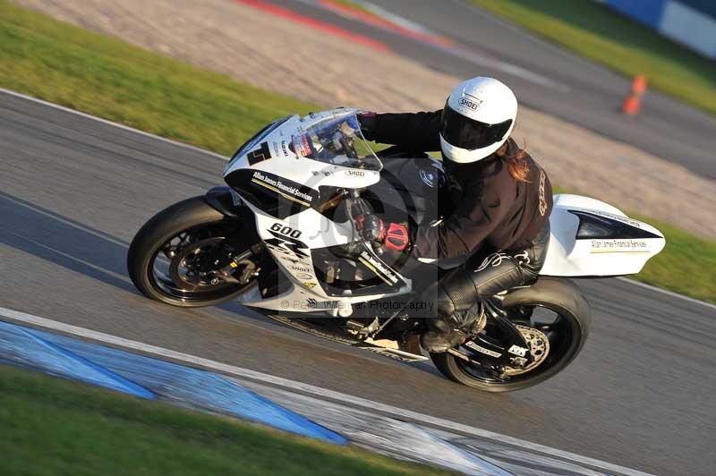 Motorcycle action photographs;donington;donington park leicestershire;donington photographs;event digital images;eventdigitalimages;no limits trackday;peter wileman photography;trackday;trackday digital images;trackday photos