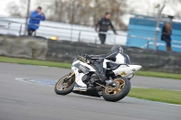 Motorcycle-action-photographs;donington;donington-park-leicestershire;donington-photographs;event-digital-images;eventdigitalimages;no-limits-trackday;peter-wileman-photography;trackday;trackday-digital-images;trackday-photos