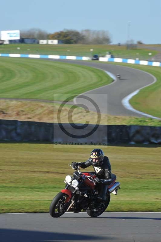 Motorcycle action photographs;donington;donington park leicestershire;donington photographs;event digital images;eventdigitalimages;no limits trackday;peter wileman photography;trackday;trackday digital images;trackday photos