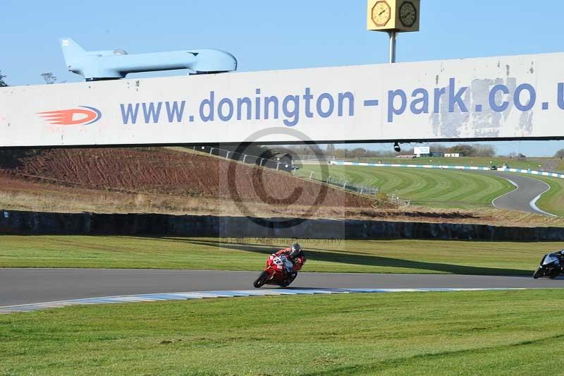 Motorcycle action photographs;donington;donington park leicestershire;donington photographs;event digital images;eventdigitalimages;no limits trackday;peter wileman photography;trackday;trackday digital images;trackday photos