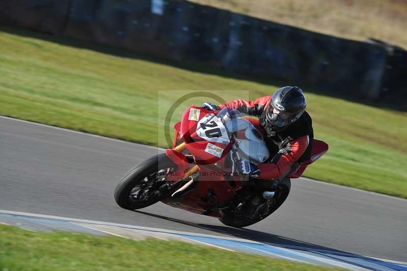 Motorcycle action photographs;donington;donington park leicestershire;donington photographs;event digital images;eventdigitalimages;no limits trackday;peter wileman photography;trackday;trackday digital images;trackday photos