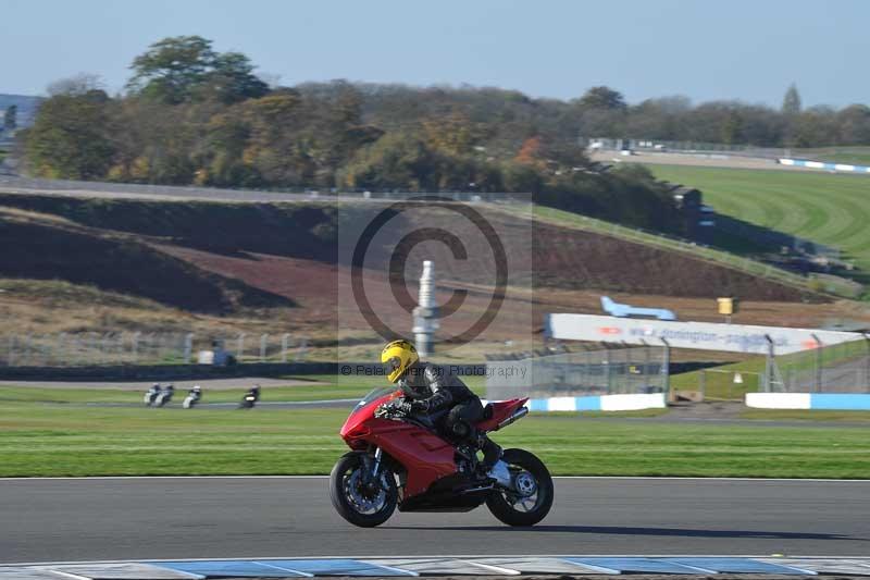 Motorcycle action photographs;donington;donington park leicestershire;donington photographs;event digital images;eventdigitalimages;no limits trackday;peter wileman photography;trackday;trackday digital images;trackday photos