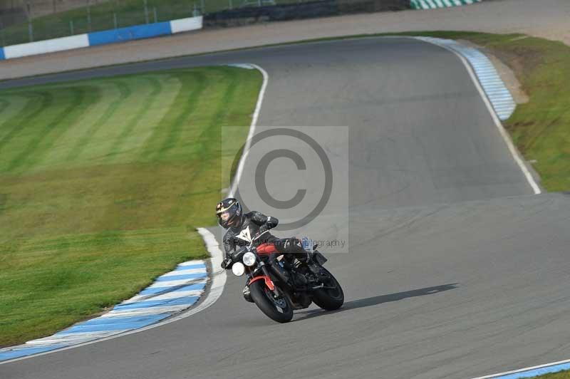 Motorcycle action photographs;donington;donington park leicestershire;donington photographs;event digital images;eventdigitalimages;no limits trackday;peter wileman photography;trackday;trackday digital images;trackday photos