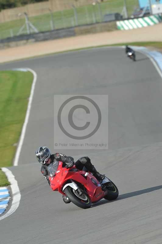 Motorcycle action photographs;donington;donington park leicestershire;donington photographs;event digital images;eventdigitalimages;no limits trackday;peter wileman photography;trackday;trackday digital images;trackday photos