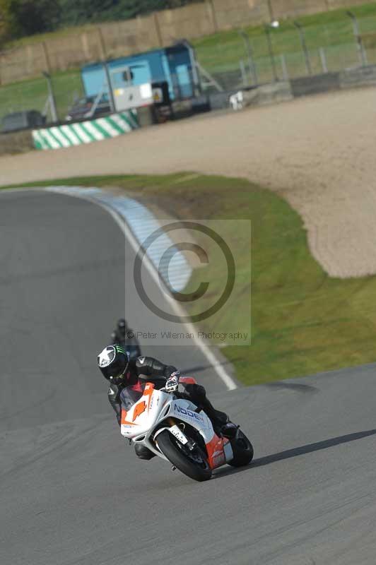 Motorcycle action photographs;donington;donington park leicestershire;donington photographs;event digital images;eventdigitalimages;no limits trackday;peter wileman photography;trackday;trackday digital images;trackday photos