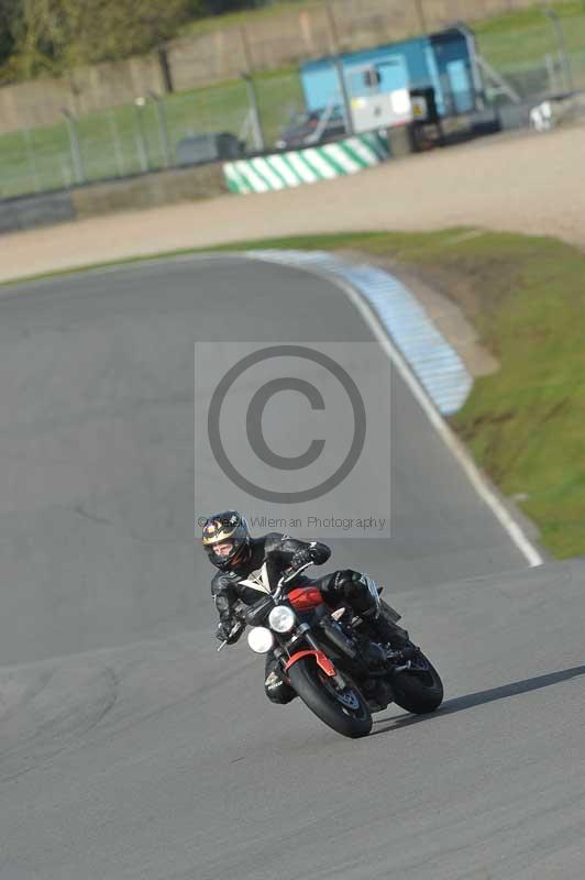 Motorcycle action photographs;donington;donington park leicestershire;donington photographs;event digital images;eventdigitalimages;no limits trackday;peter wileman photography;trackday;trackday digital images;trackday photos