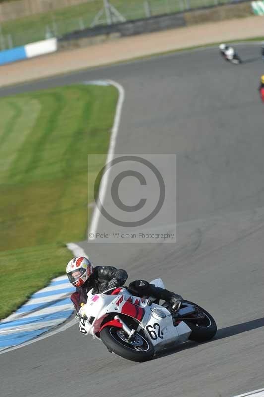 Motorcycle action photographs;donington;donington park leicestershire;donington photographs;event digital images;eventdigitalimages;no limits trackday;peter wileman photography;trackday;trackday digital images;trackday photos