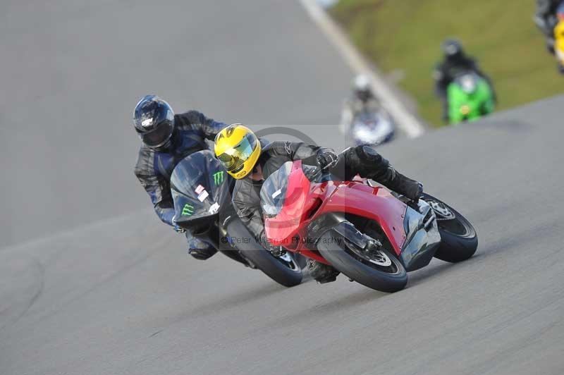 Motorcycle action photographs;donington;donington park leicestershire;donington photographs;event digital images;eventdigitalimages;no limits trackday;peter wileman photography;trackday;trackday digital images;trackday photos