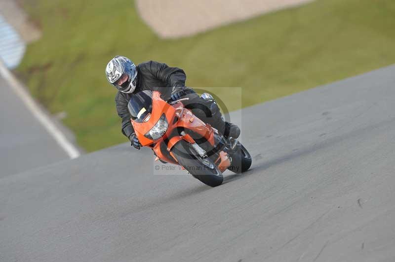 Motorcycle action photographs;donington;donington park leicestershire;donington photographs;event digital images;eventdigitalimages;no limits trackday;peter wileman photography;trackday;trackday digital images;trackday photos