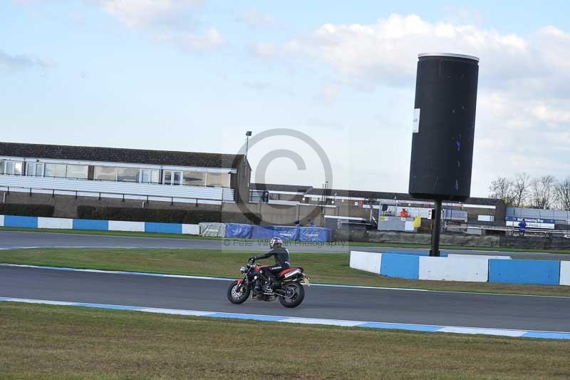 Motorcycle action photographs;donington;donington park leicestershire;donington photographs;event digital images;eventdigitalimages;no limits trackday;peter wileman photography;trackday;trackday digital images;trackday photos