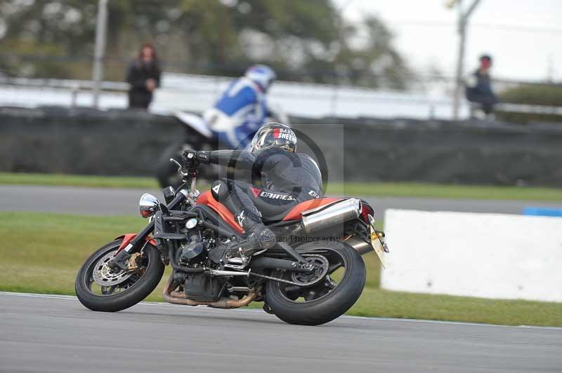 Motorcycle action photographs;donington;donington park leicestershire;donington photographs;event digital images;eventdigitalimages;no limits trackday;peter wileman photography;trackday;trackday digital images;trackday photos