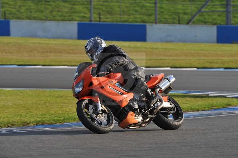 Motorcycle action photographs;donington;donington park leicestershire;donington photographs;event digital images;eventdigitalimages;no limits trackday;peter wileman photography;trackday;trackday digital images;trackday photos