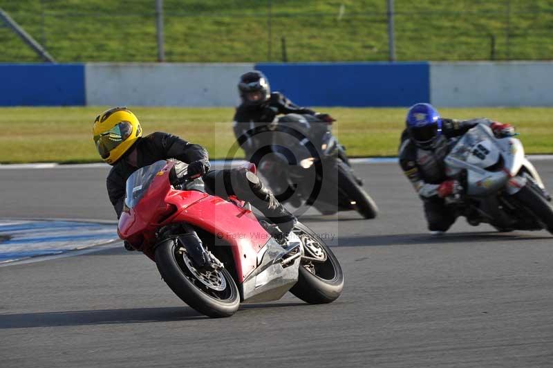 Motorcycle action photographs;donington;donington park leicestershire;donington photographs;event digital images;eventdigitalimages;no limits trackday;peter wileman photography;trackday;trackday digital images;trackday photos