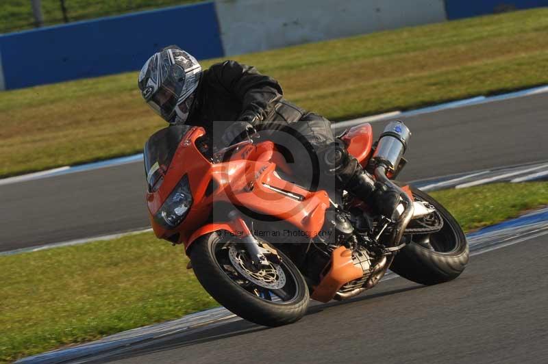 Motorcycle action photographs;donington;donington park leicestershire;donington photographs;event digital images;eventdigitalimages;no limits trackday;peter wileman photography;trackday;trackday digital images;trackday photos