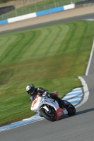 Motorcycle-action-photographs;donington;donington-park-leicestershire;donington-photographs;event-digital-images;eventdigitalimages;no-limits-trackday;peter-wileman-photography;trackday;trackday-digital-images;trackday-photos