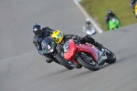 Motorcycle-action-photographs;donington;donington-park-leicestershire;donington-photographs;event-digital-images;eventdigitalimages;no-limits-trackday;peter-wileman-photography;trackday;trackday-digital-images;trackday-photos