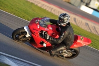 Motorcycle-action-photographs;donington;donington-park-leicestershire;donington-photographs;event-digital-images;eventdigitalimages;no-limits-trackday;peter-wileman-photography;trackday;trackday-digital-images;trackday-photos