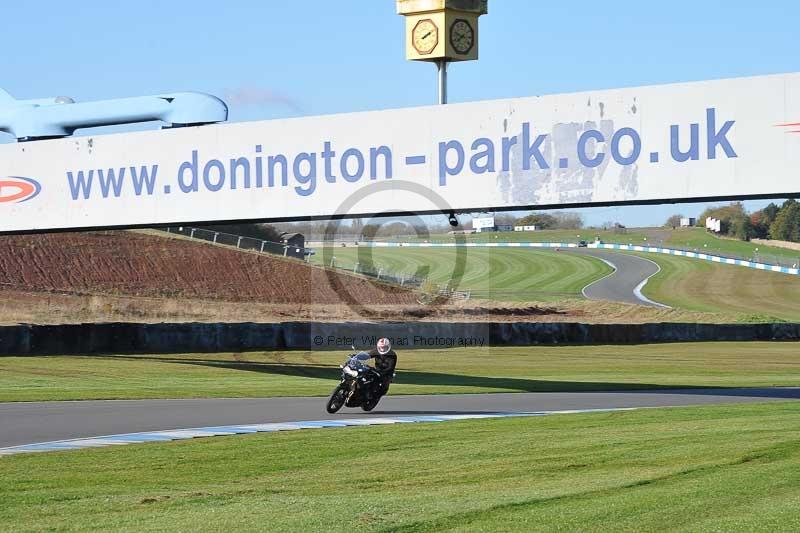 Motorcycle action photographs;donington;donington park leicestershire;donington photographs;event digital images;eventdigitalimages;no limits trackday;peter wileman photography;trackday;trackday digital images;trackday photos