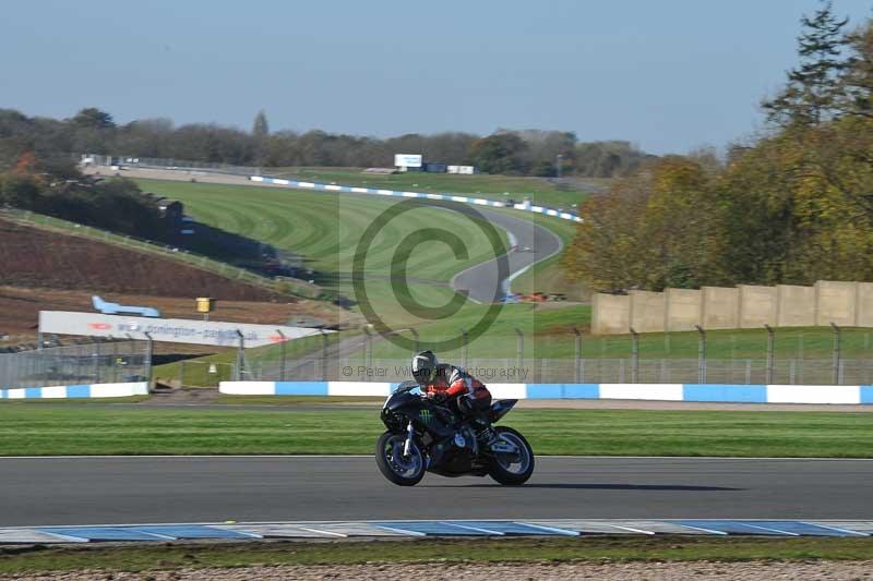 Motorcycle action photographs;donington;donington park leicestershire;donington photographs;event digital images;eventdigitalimages;no limits trackday;peter wileman photography;trackday;trackday digital images;trackday photos