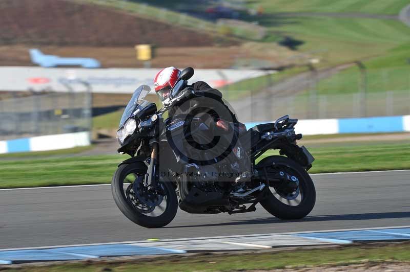 Motorcycle action photographs;donington;donington park leicestershire;donington photographs;event digital images;eventdigitalimages;no limits trackday;peter wileman photography;trackday;trackday digital images;trackday photos