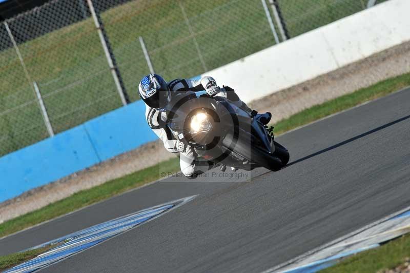 Motorcycle action photographs;donington;donington park leicestershire;donington photographs;event digital images;eventdigitalimages;no limits trackday;peter wileman photography;trackday;trackday digital images;trackday photos