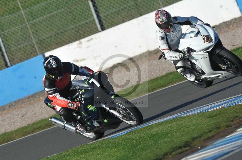 Motorcycle action photographs;donington;donington park leicestershire;donington photographs;event digital images;eventdigitalimages;no limits trackday;peter wileman photography;trackday;trackday digital images;trackday photos