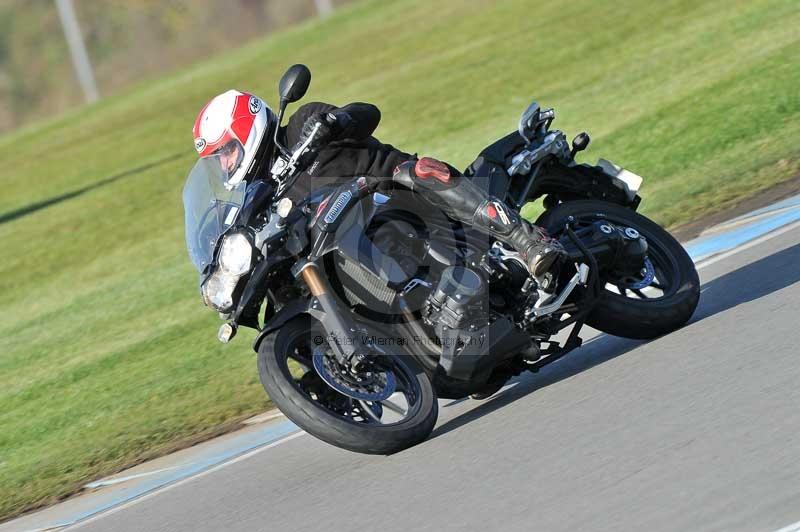 Motorcycle action photographs;donington;donington park leicestershire;donington photographs;event digital images;eventdigitalimages;no limits trackday;peter wileman photography;trackday;trackday digital images;trackday photos