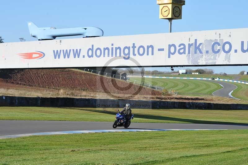 Motorcycle action photographs;donington;donington park leicestershire;donington photographs;event digital images;eventdigitalimages;no limits trackday;peter wileman photography;trackday;trackday digital images;trackday photos