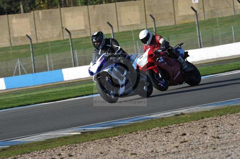 Motorcycle action photographs;donington;donington park leicestershire;donington photographs;event digital images;eventdigitalimages;no limits trackday;peter wileman photography;trackday;trackday digital images;trackday photos