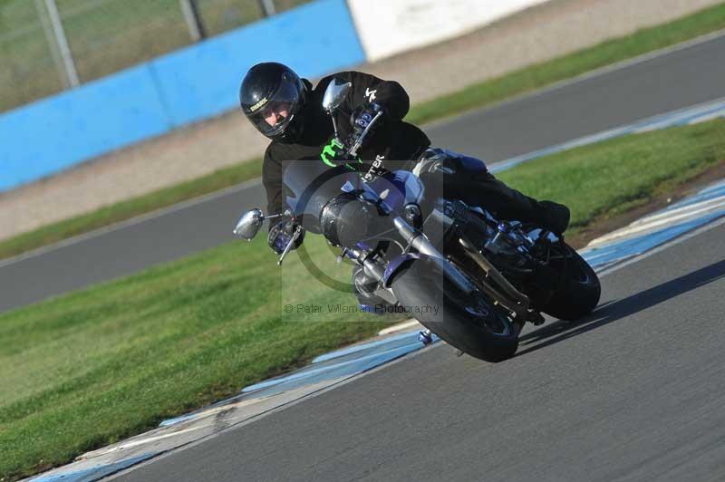 Motorcycle action photographs;donington;donington park leicestershire;donington photographs;event digital images;eventdigitalimages;no limits trackday;peter wileman photography;trackday;trackday digital images;trackday photos