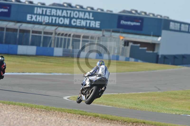 Motorcycle action photographs;donington;donington park leicestershire;donington photographs;event digital images;eventdigitalimages;no limits trackday;peter wileman photography;trackday;trackday digital images;trackday photos